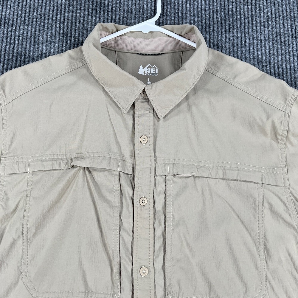 REI Co Op Shirt Mens Large Brown Short Sleeve Button Up Casual Comfort Outdoor